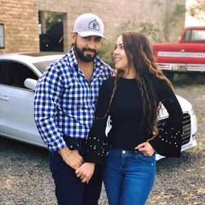 Meet your Posher, Santiago jr.